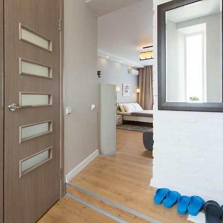Lux Studio Near Metro Yaroslava Mudroho, Universytet - Chernyshevska Str 95-4 Kharkiv Eksteriør billede