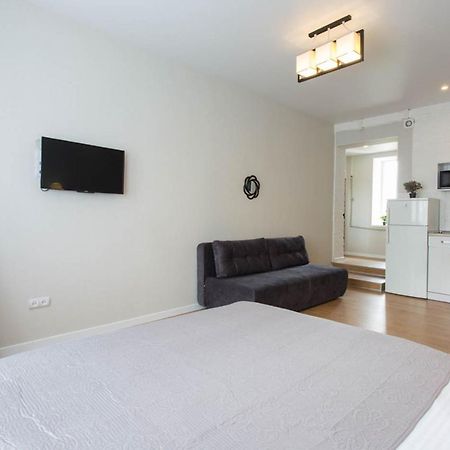 Lux Studio Near Metro Yaroslava Mudroho, Universytet - Chernyshevska Str 95-4 Kharkiv Eksteriør billede