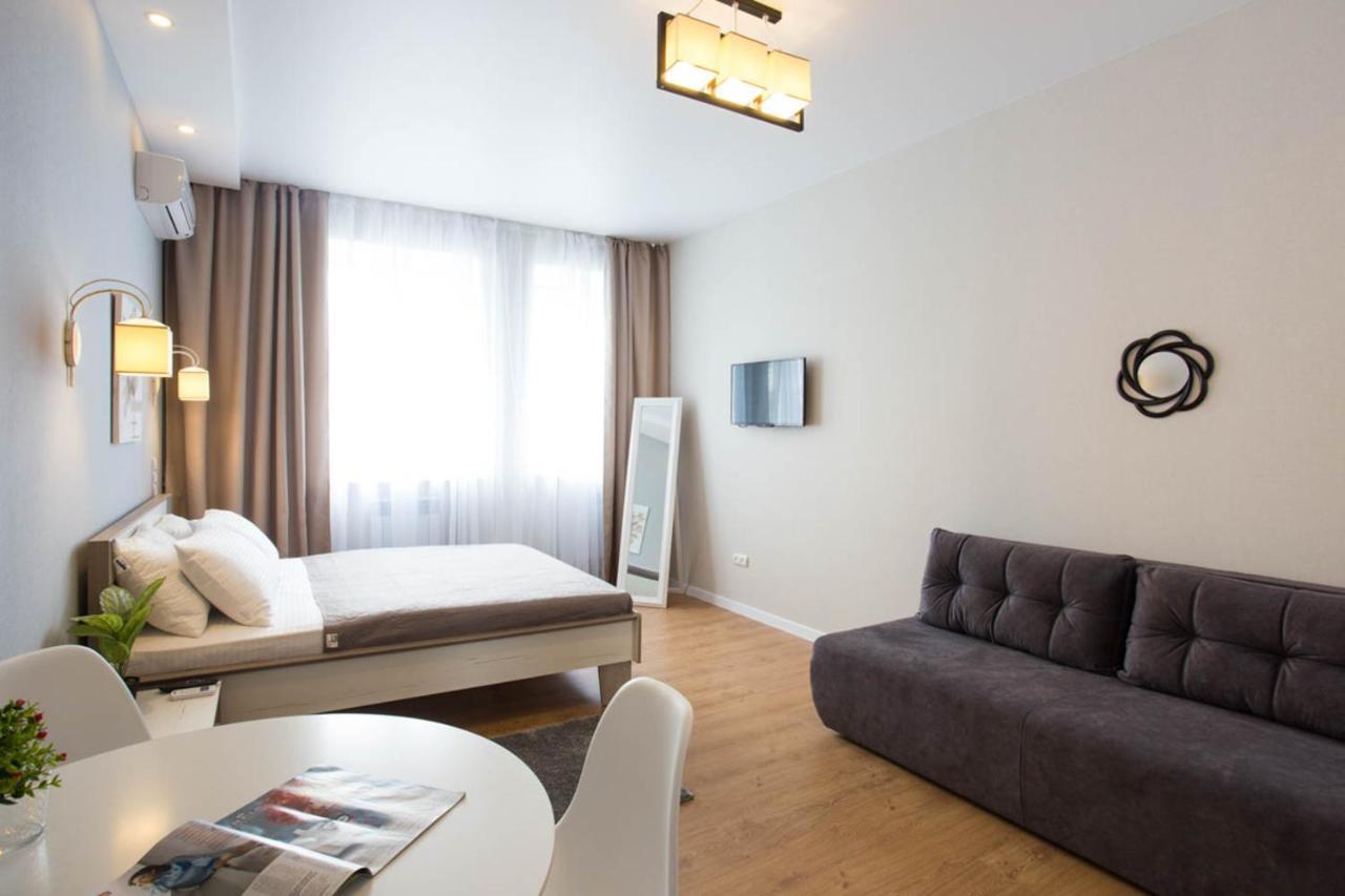 Lux Studio Near Metro Yaroslava Mudroho, Universytet - Chernyshevska Str 95-4 Kharkiv Eksteriør billede